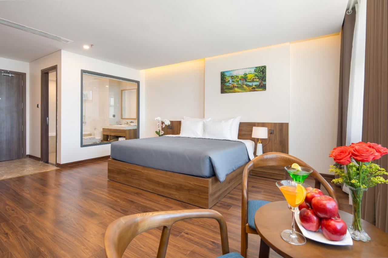 Avenis Hotel Da Nang Exterior photo